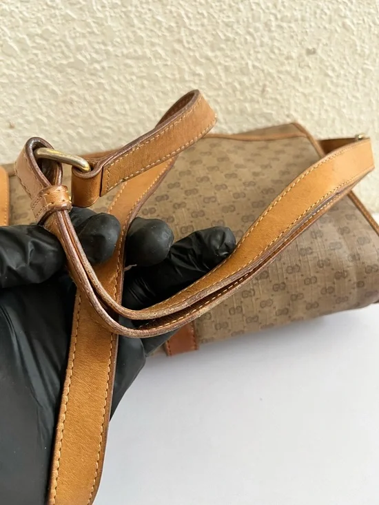 Gucci Brown Monogram vintage Crossbody Bag in Tan Leather Trim - Picture 6 of 14